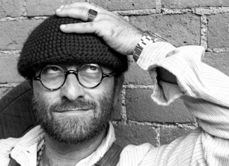 Biografía de Lucio Dalla: Un Ícono de la Música Italiana